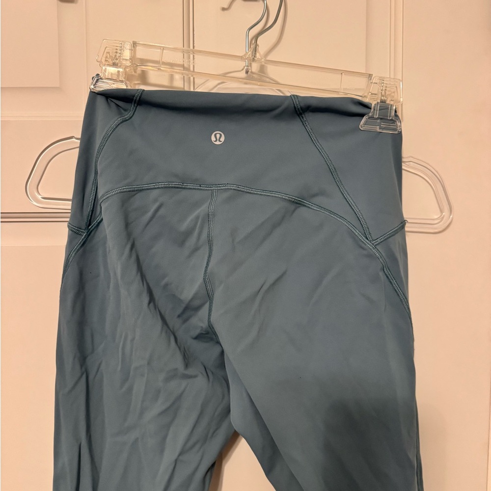 Teal Lululemon Wunder Under Leggings w/ mesh